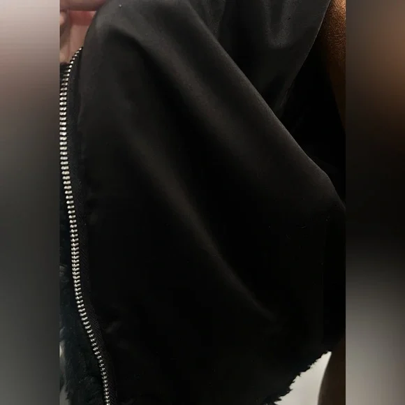 J. Galt Faux Fur Black Collared Coat - Picture 6 of 6